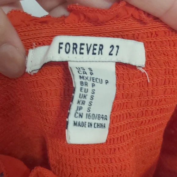 Crop top - Picture 3 of 4